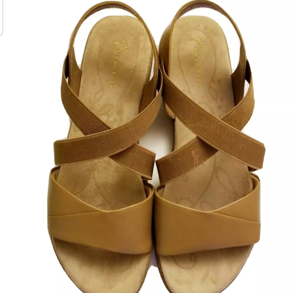 Wear Ever by Bare Traps Hesper Womens  Sandals